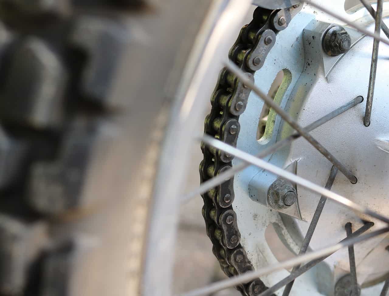 lubricated chain motorcycle
